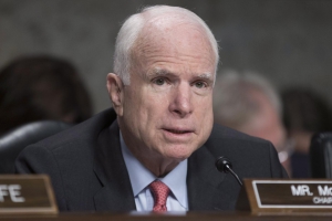 Agresszív agydaganata van John McCain amerikai szenátornak Agresszív agydaganata van John McCain amerikai szenátornak