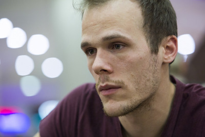 Friss hírek a szerkesztőség háza tájáról: Szirmai Gergely 33 éves lett!