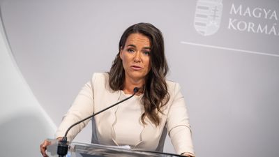 Jövőre emelkednek a családtámogatások is