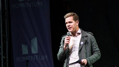 Csupán érettségije van, mégis felügyelőbizottsági elnök a BKK-nál