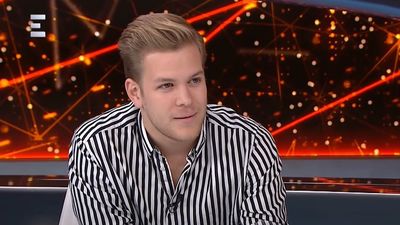 A Momentum politikusa súlyos identitászavarban szenved: most épp országgyűlési képviselőnek hiszi magát