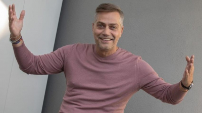 Több év egyedüllét után új barátnője van Harsányi Leventének