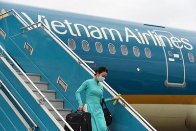 Letartóztatták a Vietnam Airlines légiutas-kísérőit, akik kábítószert csempésztek a táskájukban