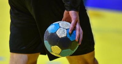 Kézilabda: négy magyar játékvezetőt véglegesen eltiltottak