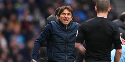 Kirúgta Antonio Contét a Tottenham, a Bayern Münchennél megbukott edző lehet az utóda