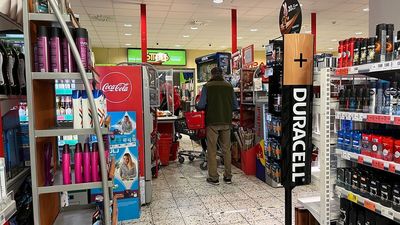 https://zoe.mediaworks.hu/public/uploaded_pictures/15821596_auto_resized.jpg