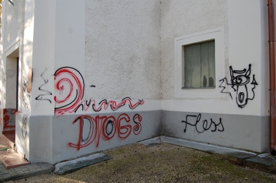 Templomot gyalázott meg egy ajkai graffitis