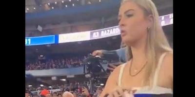 Hatalmas pofon lett az idétlen lánykérés vége - videó