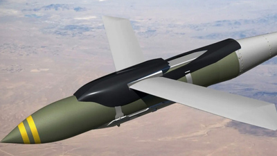 Robert C. Castel (Facebook): Siklóbombák és technológiai meglepetések