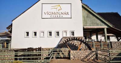 Restaurálták a csopaki Víg Molnár Csárda vízimalom-kerekét