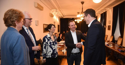 Francesca Rivafinoli (Mandiner): Daniel Freundék jól kigolyózták a „diktatúra szekértolóját”, Pelczné Gáll Ildikót – megy is az ünneplés a baloldalon!