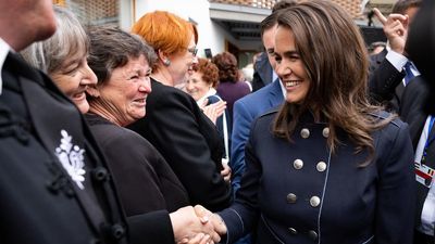 Hisztizik a román külügy Novák Katalin látogatása miatt