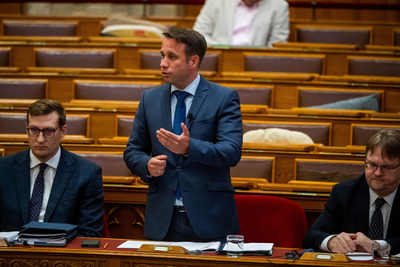 Dömötör Csaba: Minden támadás mögött az áll, hogy meg akarják változtatni a magyar békepárti álláspontot