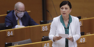 Az EP eljárása Magyarországgal szemben bohózat és jogilag nonszensz - videó