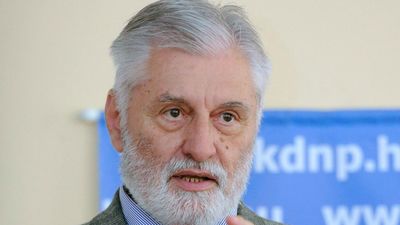 „A DK azért hallgatott június 4-én, mert becstelenek”
