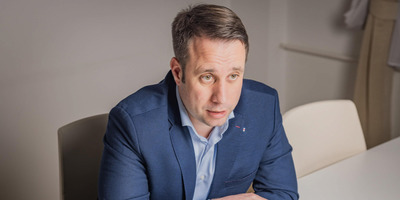 Dömötör Csaba: A magyar kormány nem engedi, hogy a magyarok feje felett hozzanak döntést