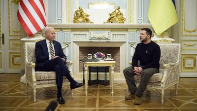 Szakértő az elmaradó ukrán fegyverszállításokról: Európa kifogyott, az USA más okból nem ad