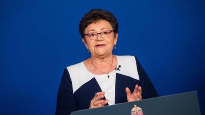 Fontos dolgot jelentett be Müller Cecília Fontos dolgot jelentett be Müller Cecília