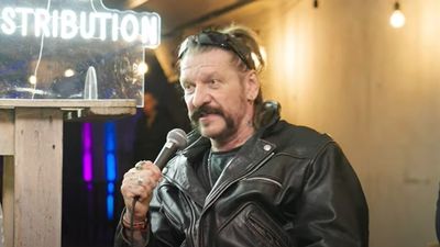 Ganxsta Azahriah zenéjéről: Olyan szar, hogy le a kalappal