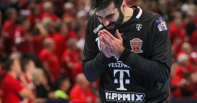 Kézi: a veszprémi közönség lecserélte volna, de Ilics, Mahé és Vajlupau kiállt Corrales mellett