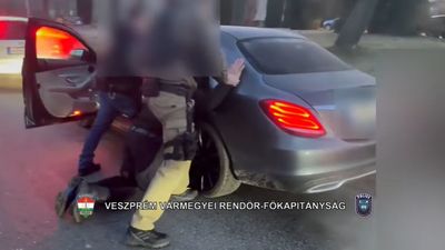 Lecsapott a rendőrség és a TEK Veszprémben és Szentgálon + videó Lecsapott a rendőrség és a TEK Veszprémben és Szentgálon + videó