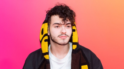 Kiderült, hogy mennyit keres Azahriah - egészen megdöbbentő az összeg