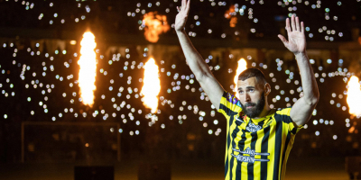 Terroristákkal áll kapcsolatban Benzema, már a franciáknak is elege lett belőle Terroristákkal áll kapcsolatban Benzema, már a franciáknak is elege lett belőle