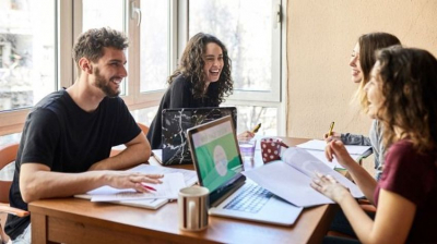 A fiatalok pénzügyi forradalma - okos döntésektől a gazdag jövőig