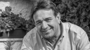 Eljhunyt Böröndi Tamás, a Vidám Színpad igazgatója