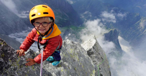 Háromévesen a háromezres hegy csúcsán