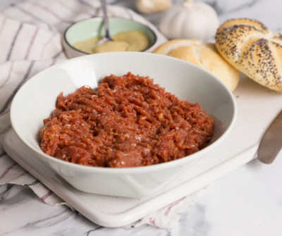 Tatár bifsztek hátszínből - így lesz finom és krémes a húsimádók kedvence!