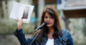 Tiltsák be az Aranyembert, mer' nem genderkonform!