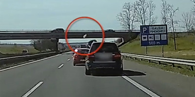 Büntetőfékezett, aztán tett még egy undorító dolgot a Mercedes sofőrje az M3-ason - videó