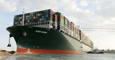 Így nézne ki a szuezi teherhajó a Fertőn, a Rábán és a Moson-Dunán Győrben és a Váti tavon Kapuváron