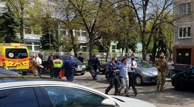 Brutális részletek: kisgyermekük előtt szúrta agyon a feleségét a féltékeny apa