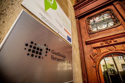 Több milliárd forintnyi jóvátételt vállalt az egyik hazai online áruházat, a vásárlók egy része kupont kap