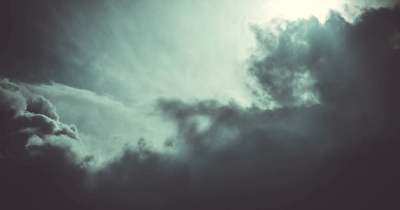 Lecsap a vihar, jéggel és felhőszakadással jön a hidegfront, ekkor éri el Budapestet