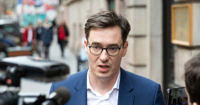 Angolul próbálták kérdezni a főpolgármestert, elfutott + videó